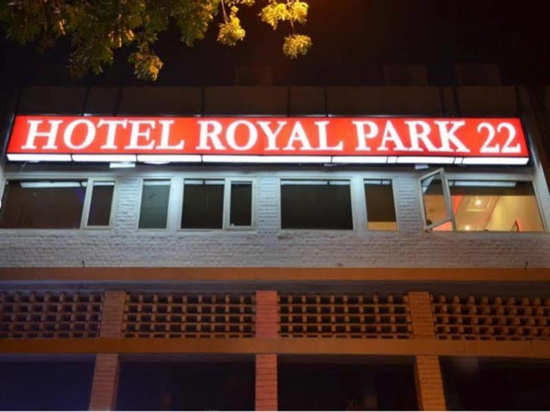 Hotel Royal Park 22 Chandīgarh Buitenkant foto